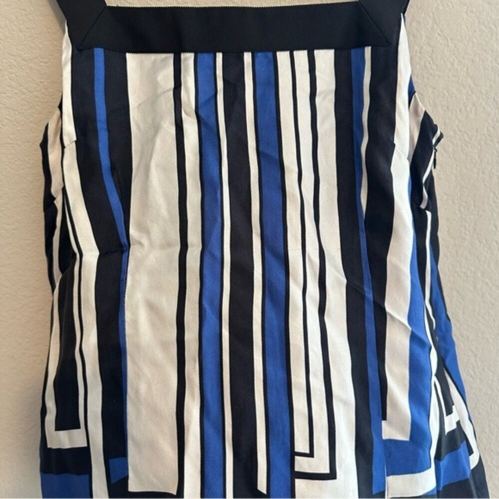 Ann Taylor Silk Black and White Graphic Boxy Tank Top Size 8 - Picture 4 of 8